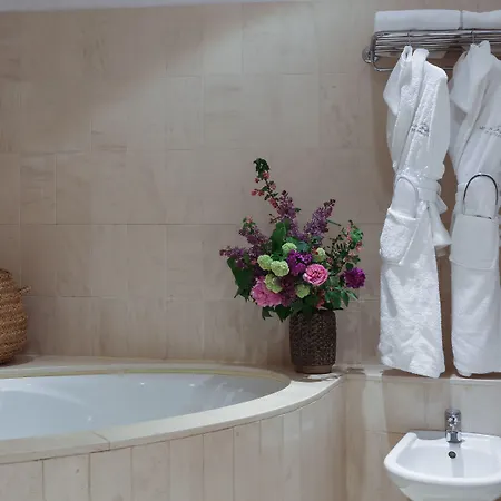 Moulin De L'abbaye 4* Brantôme