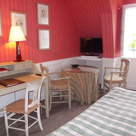 Moulin De L'abbaye 4* Брантом