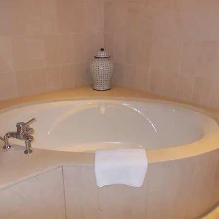 מלון Moulin De L'abbaye Brantôme