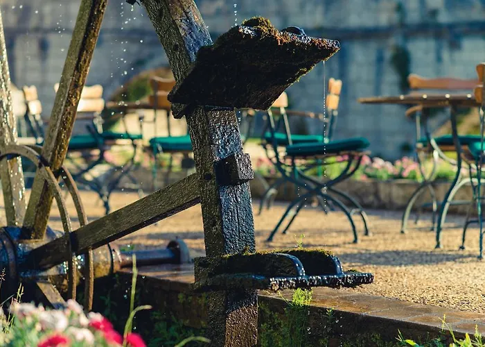 Hotel Moulin De L'abbaye - Relais Et Chateaux 4*