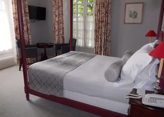 Hotel Moulin De L'abbaye - Relais Et Chateaux